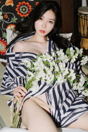 裸体女人与公牛的性行为